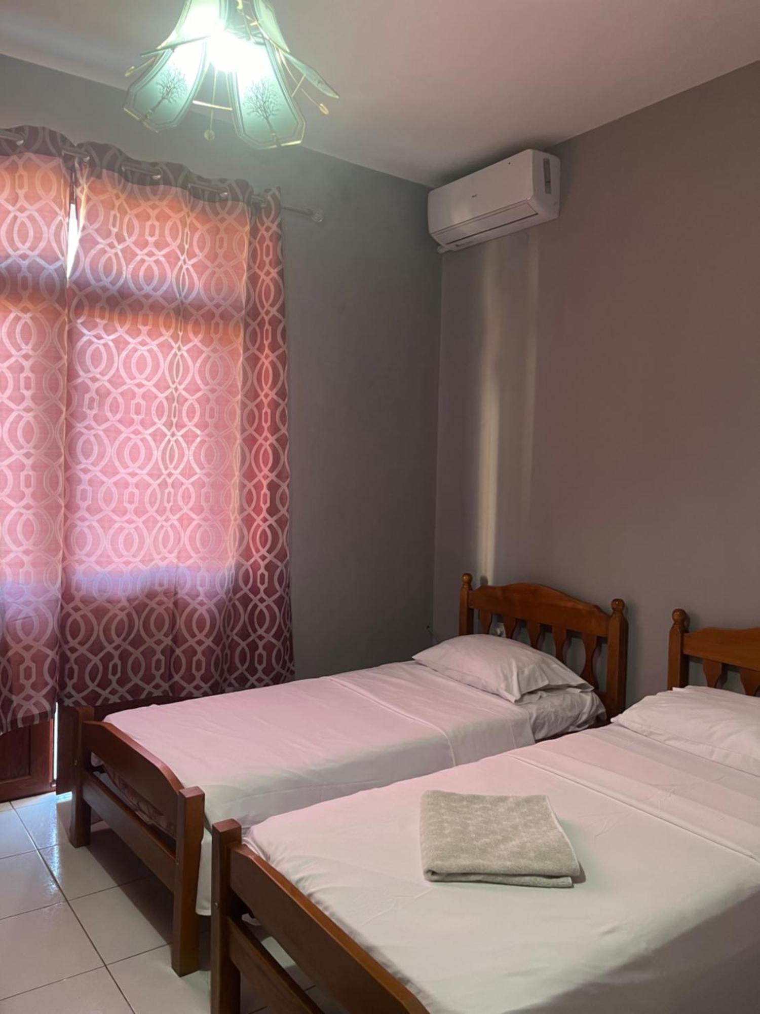 דורס Hotel Luli City Center מראה חיצוני תמונה